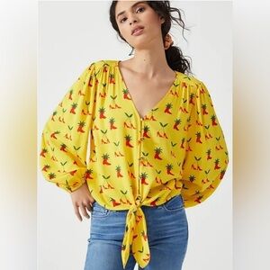 Anthropologie Kendra Dandy Strawberry High Heels Dreamer Blouse Shirt Top Size 4